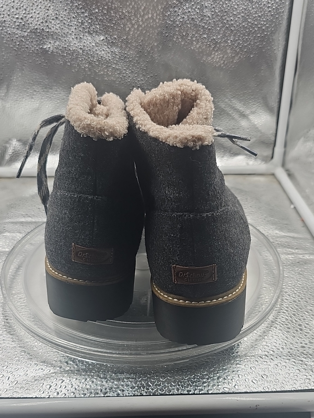 W Gray Shoes Sz 9M. - Picture 3 of 5